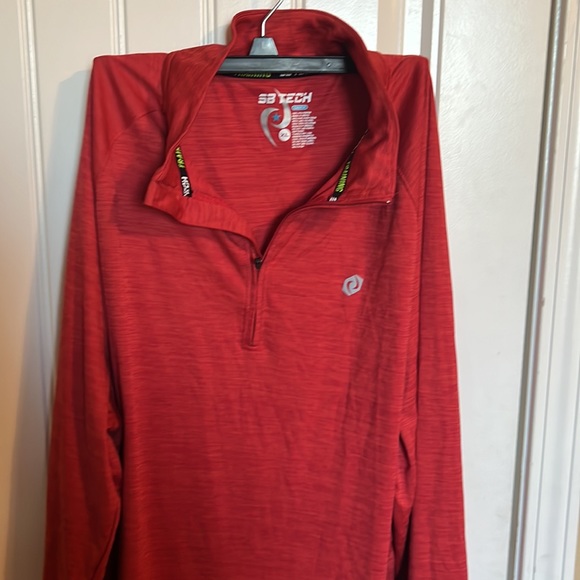 Dry fit quarter zip XL - Picture 2 of 4